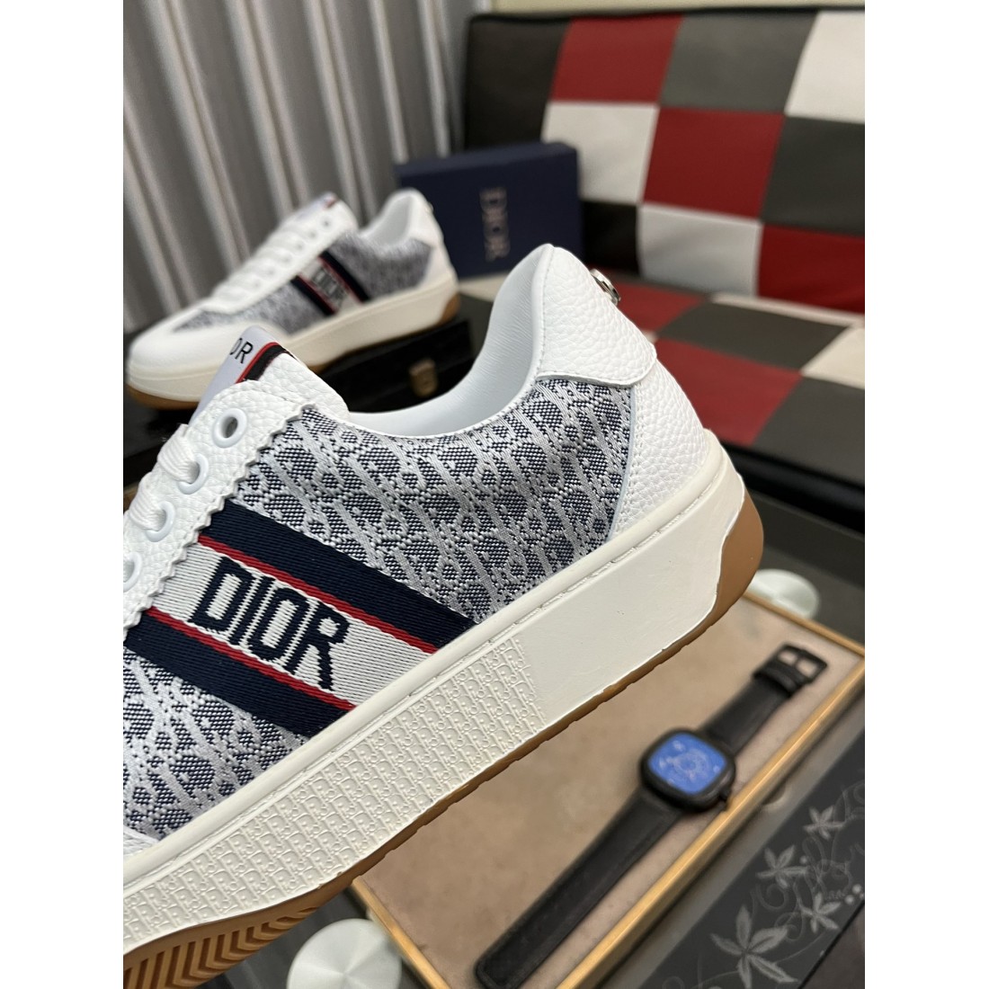 高級感漂うデザイン DIOR ディオール コピー カジュアルシューズ 上質な素材感