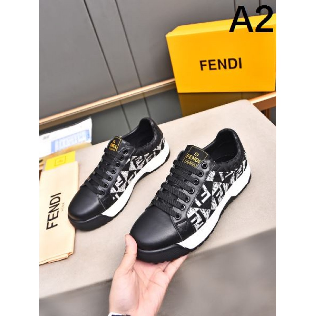 早い者勝ち FENDI フェンディ コピー カジュアルシューズ 迷わずゲット
