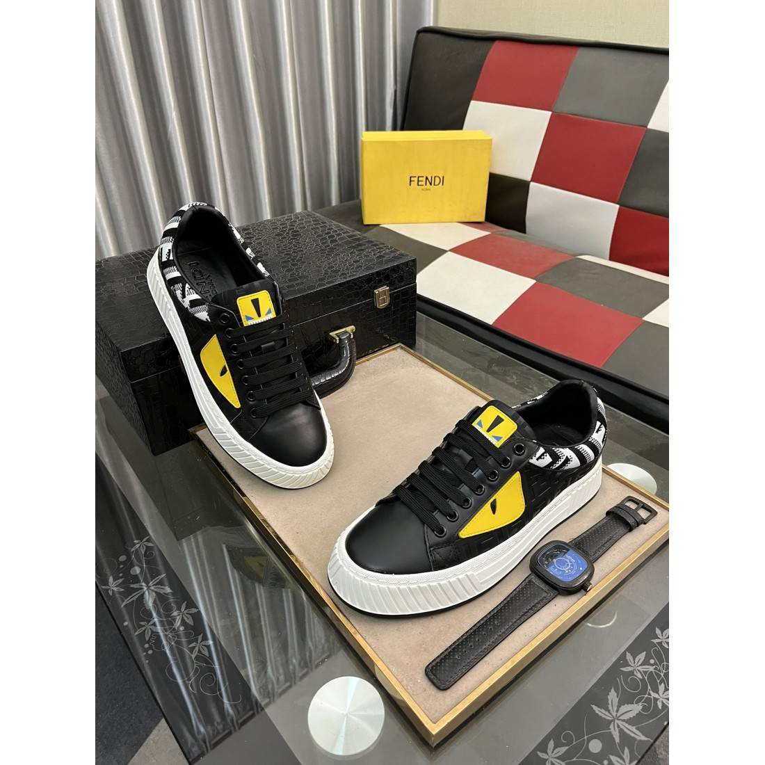 旬コーデに最適 FENDI フェンディ コピー カジュアルシューズ 大人カジュアルに