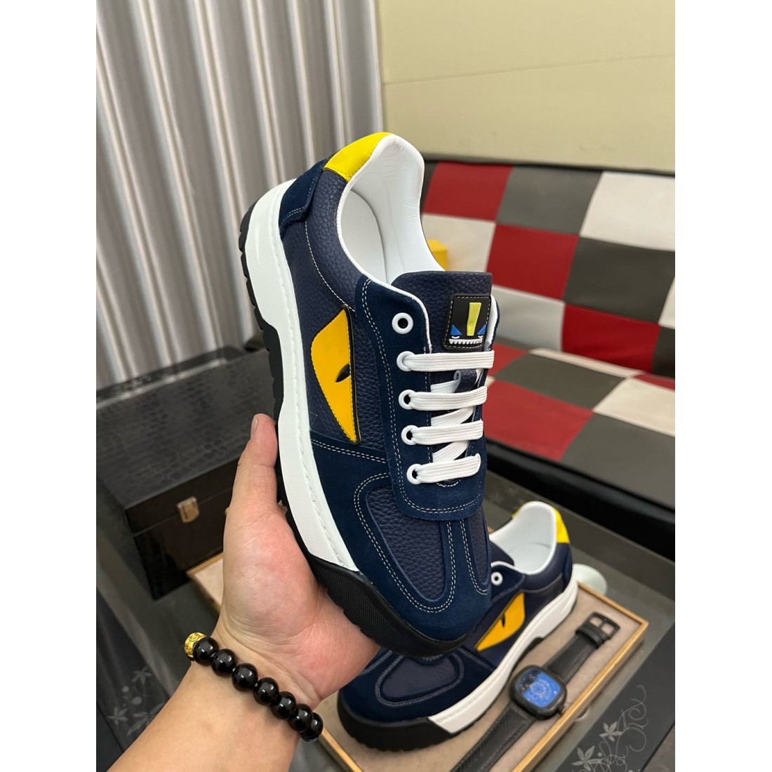 今季イチオシ FENDI フェンディ コピー カジュアルシューズ 季節感たっぷり