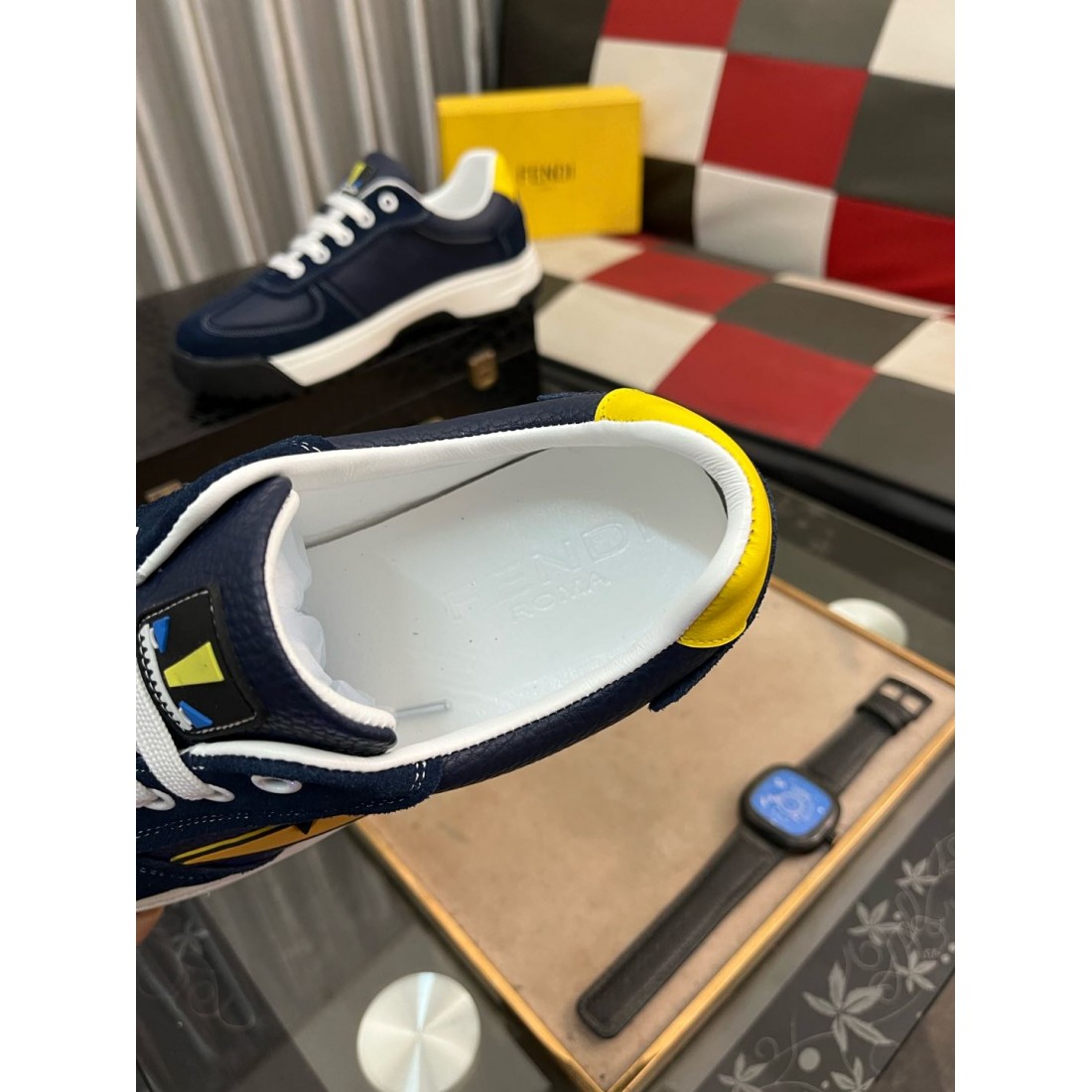 今季イチオシ FENDI フェンディ コピー カジュアルシューズ 季節感たっぷり