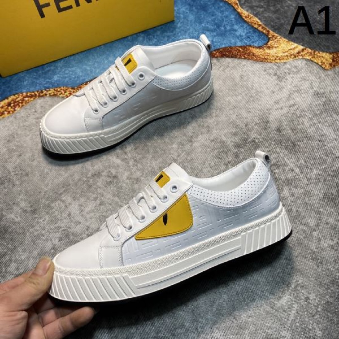 スタイリッシュで軽快な FENDI フェンディ コピー カジュアルシューズ 今季注目