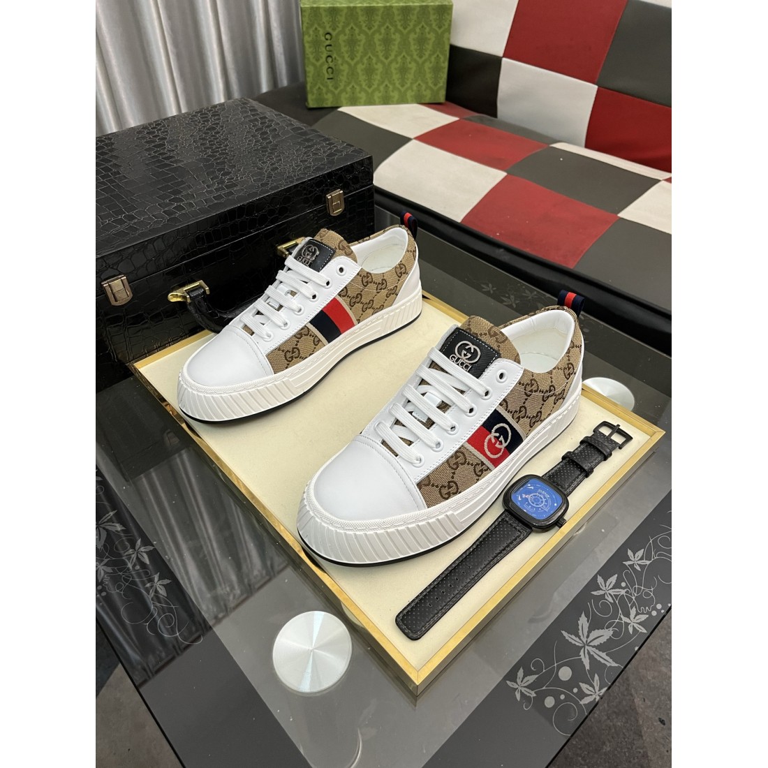高級感ただよう GUCCI グッチ コピー カジュアルシューズ モダンで快適な