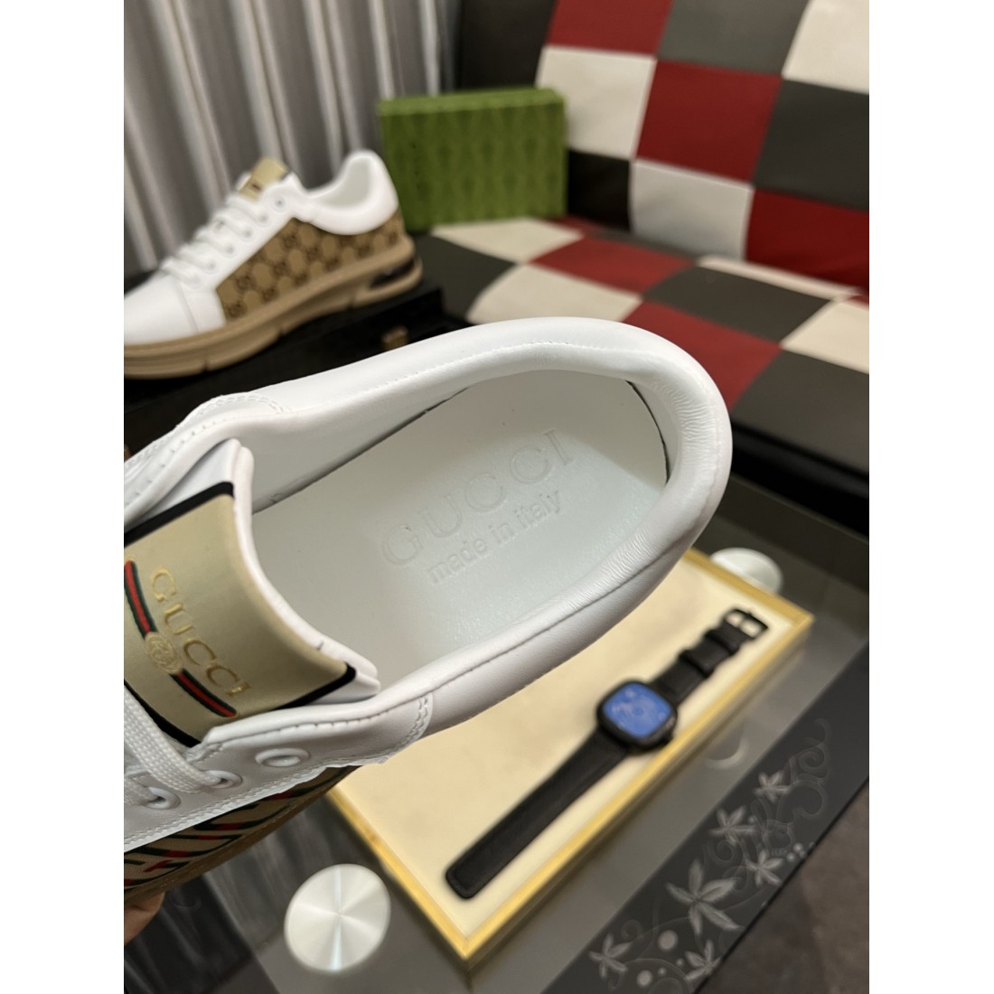 グッチ コピー カジュアルシューズ GUCCI 人気の上品で軽やかな一足