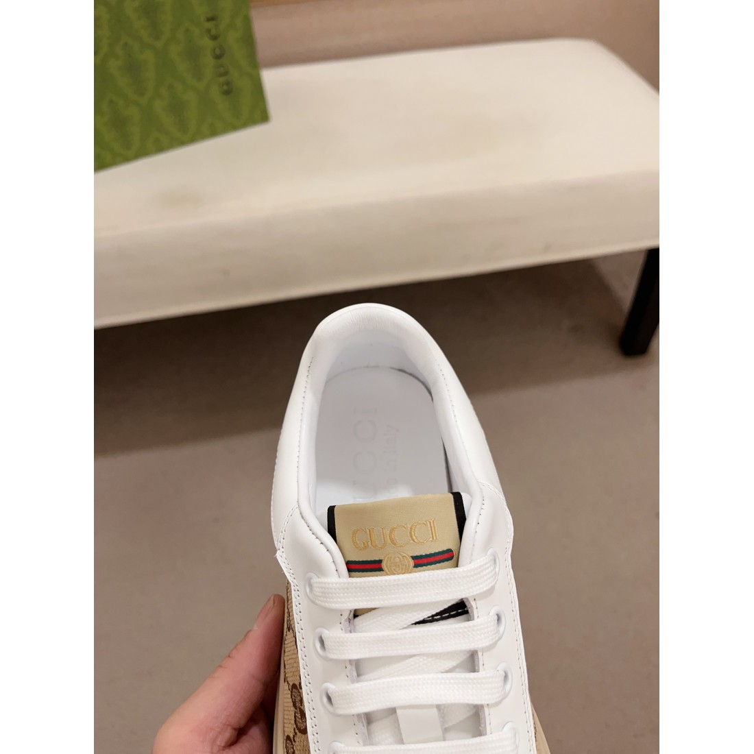 GUCCI グッチ コピー カジュアルシューズ スマートで注目度の高い仕上がり