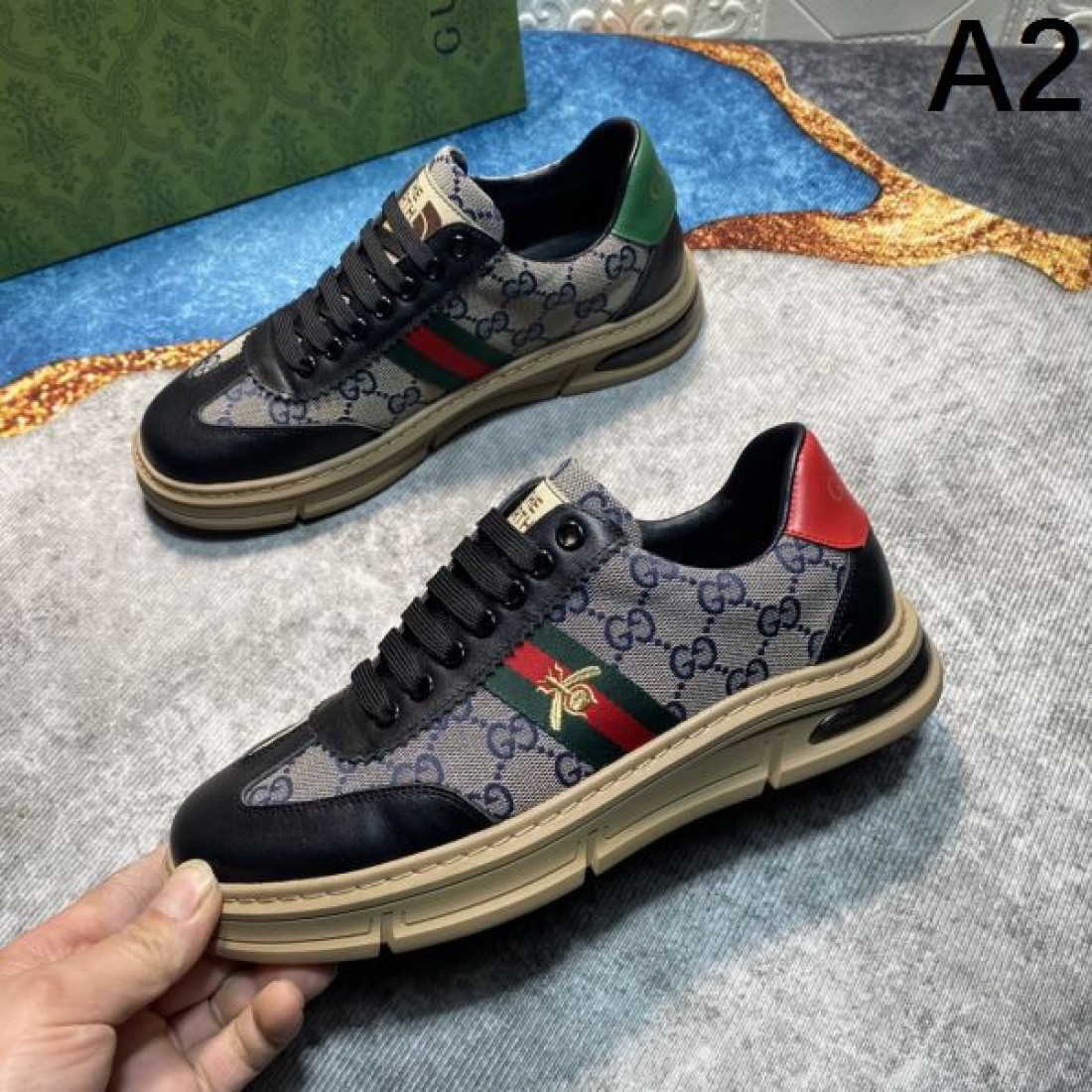 注目の GUCCI グッチ コピー カジュアルシューズ 軽快でスタイリッシュな