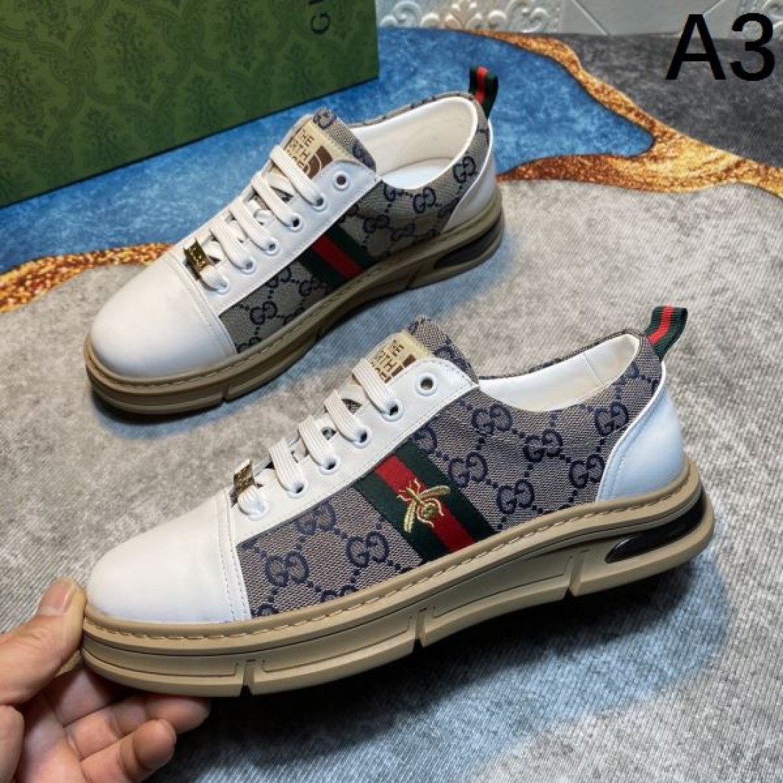 注目の GUCCI グッチ コピー カジュアルシューズ 軽快でスタイリッシュな