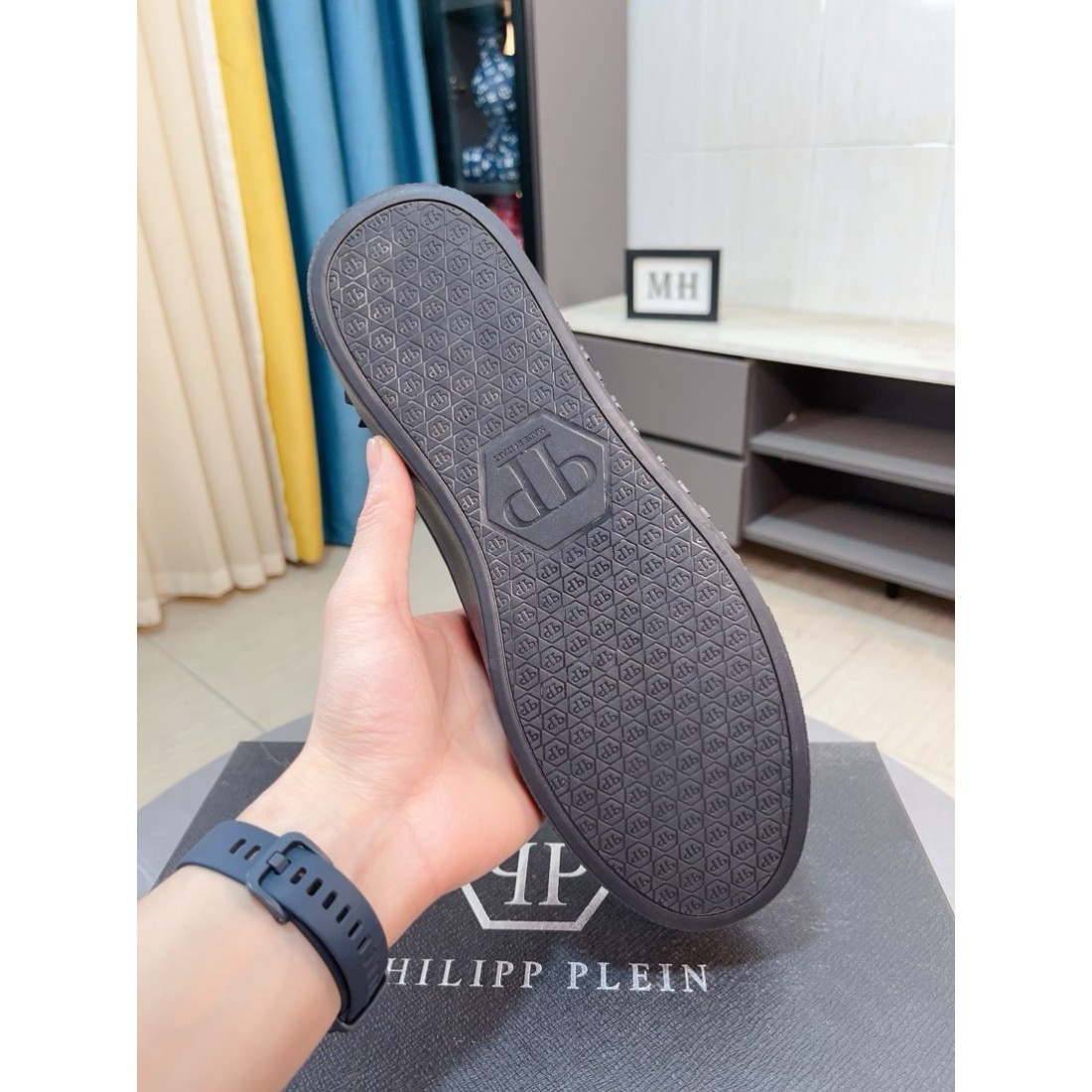 PHILIPP PLEIN フィリッププレイン コピー カジュアルシューズ 高級感 洗練された
