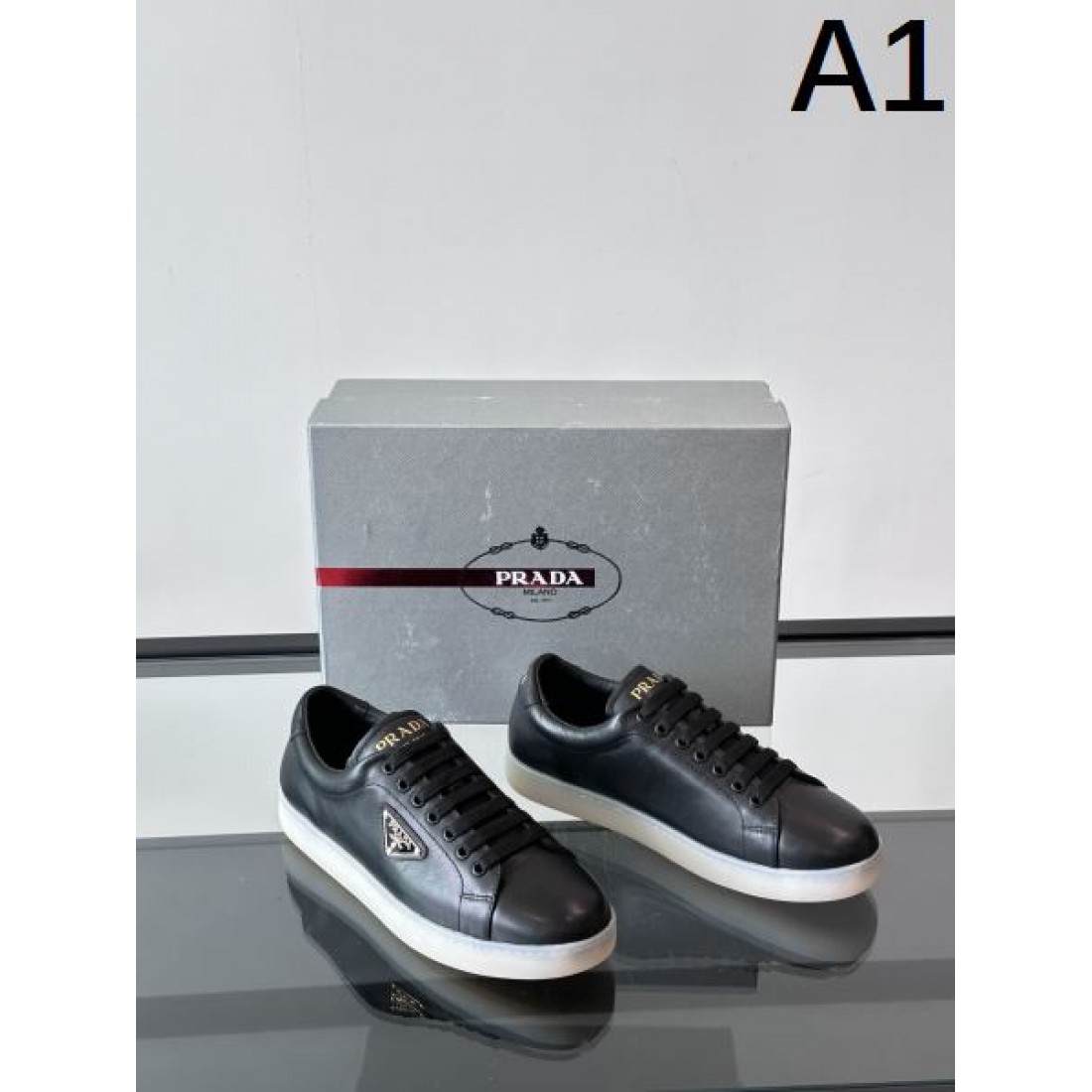 プラダ コピー カジュアルシューズ PRADA スタイリッシュで安定感のある魅力的