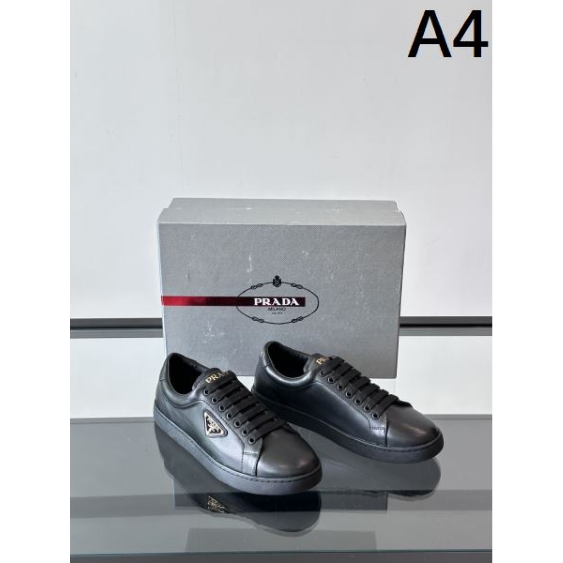 プラダ コピー カジュアルシューズ PRADA スタイリッシュで安定感のある魅力的