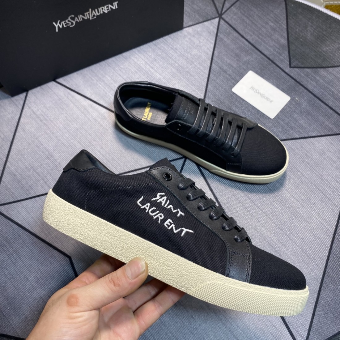 DOLCE＆GABBANA ドルチェ＆ガッバーナ コピー カジュアルシューズ 高評価 ラグジュアリーで