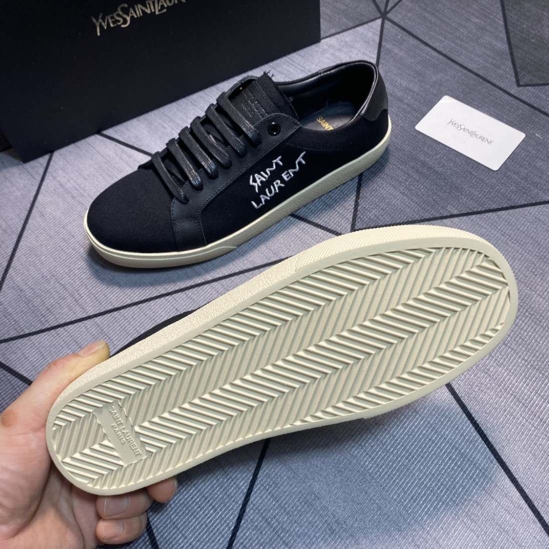 DOLCE＆GABBANA ドルチェ＆ガッバーナ コピー カジュアルシューズ 高評価 ラグジュアリーで