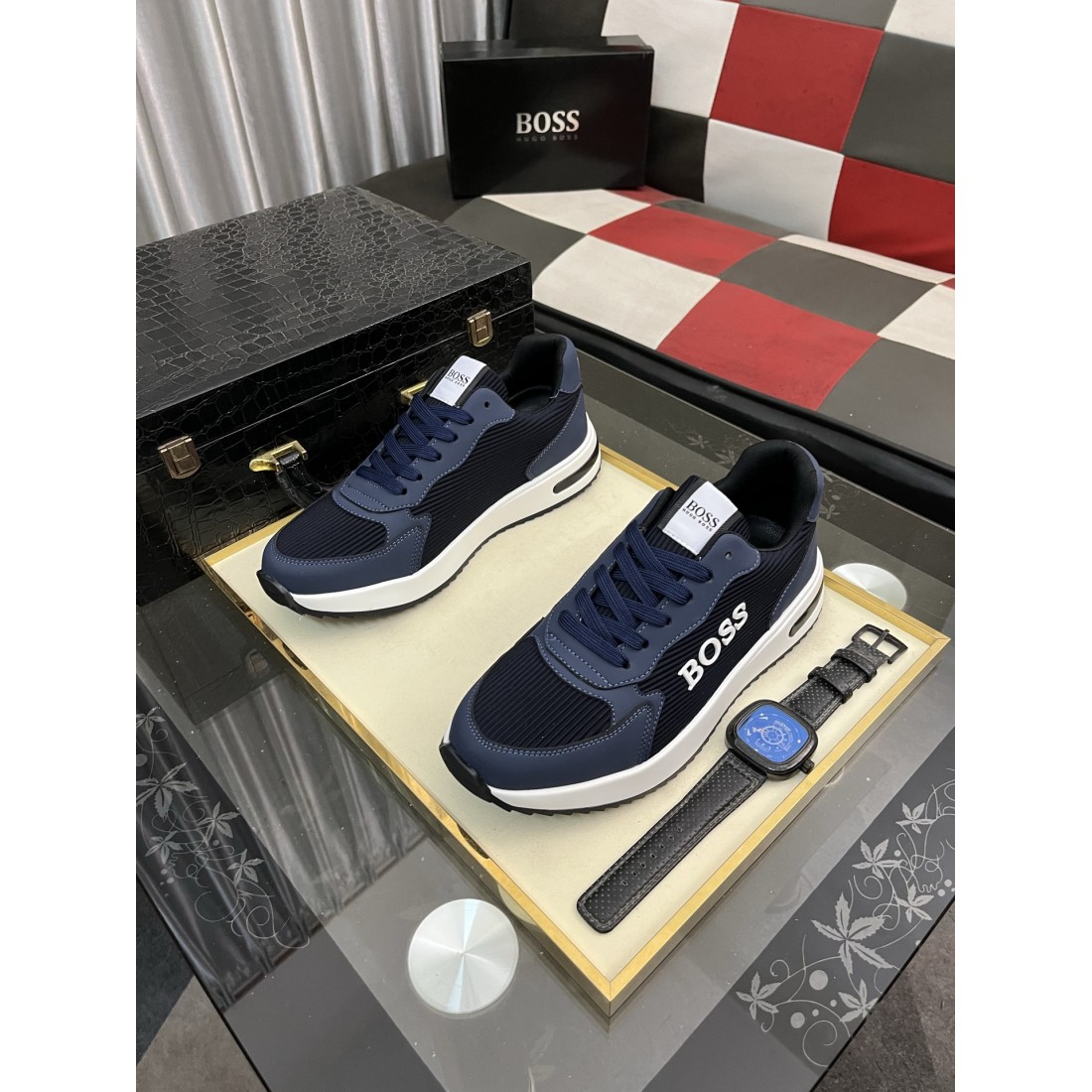 人気の FENDI フェンディ スーパー コピー カジュアルシューズ 上品で洗練された