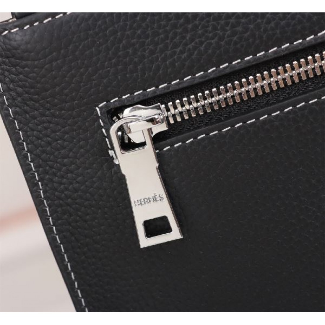  エルメス コピー バックパック 高評価続出の洗練フォルム HERMES