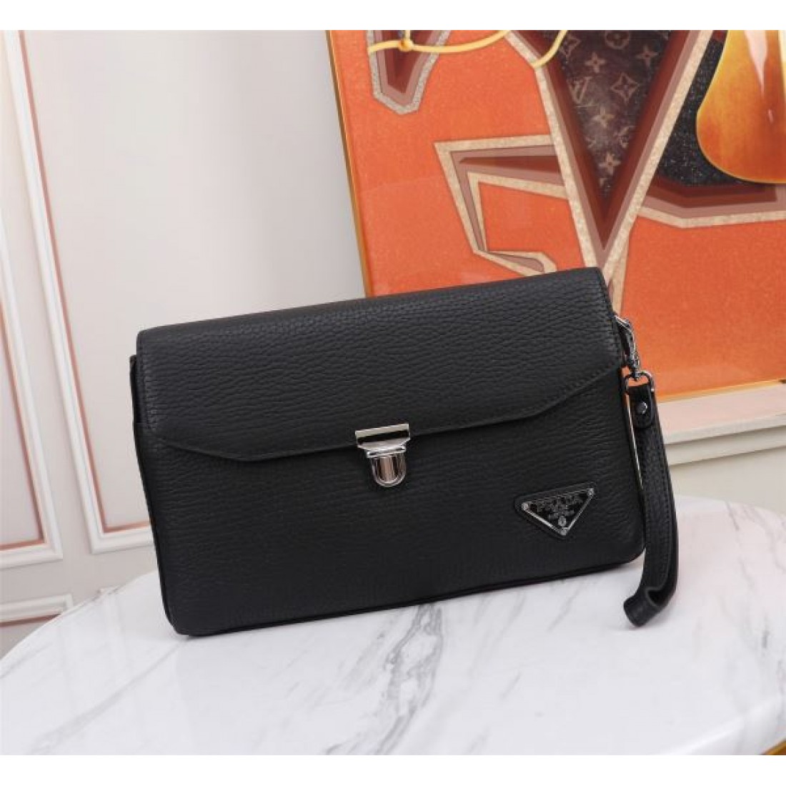 プラダ コピー バックパック 軽量かつエレガントな最新作 PRADA