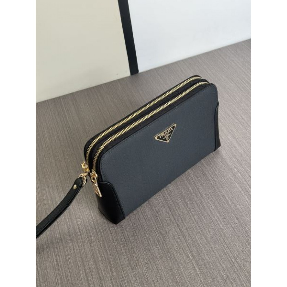 PRADA プラダ コピー バックパック モダンで使いやすい人気モデル