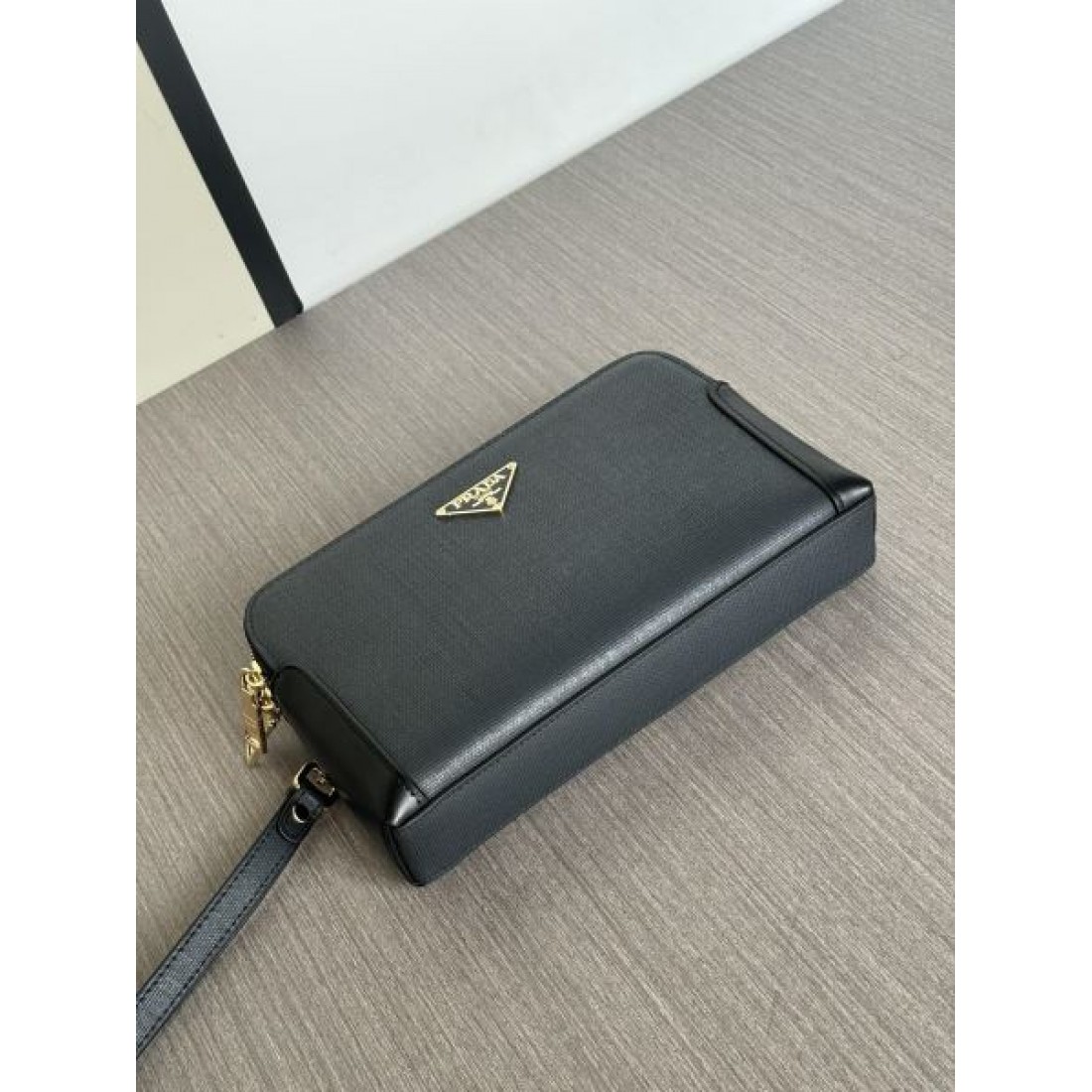PRADA プラダ コピー バックパック モダンで使いやすい人気モデル