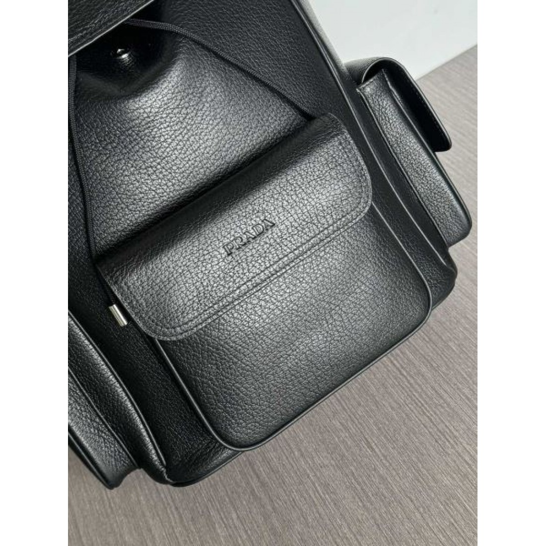 PRADA プラダ コピー バックパック 毎日使いたくなる魅力たっぷりの逸品