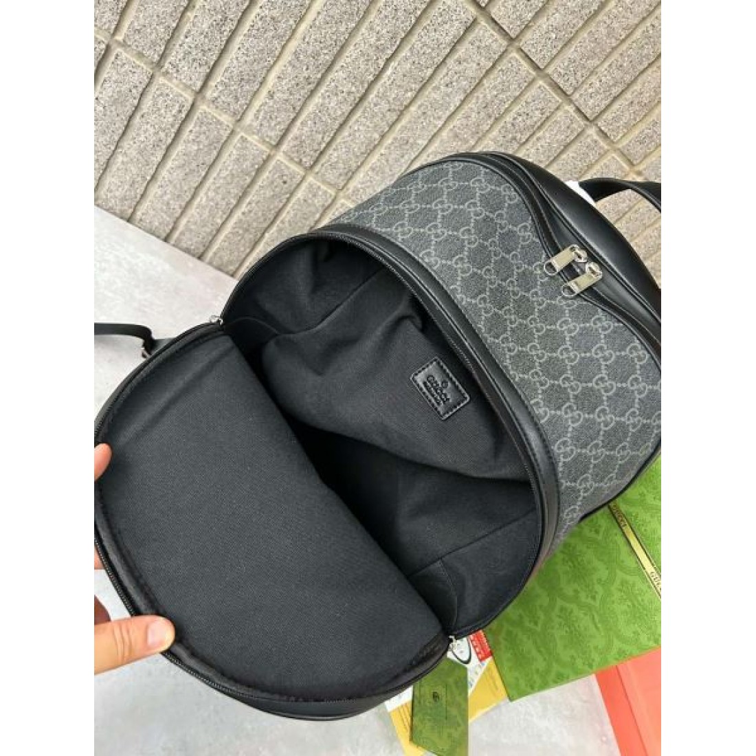 大人の余裕漂う GUCCI コピー ショルダーバッグ グッチ上品で使いやすい