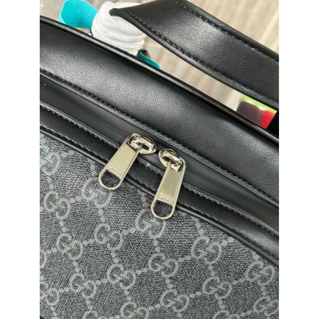 大人の余裕漂う GUCCI コピー ショルダーバッグ グッチ上品で使いやすい