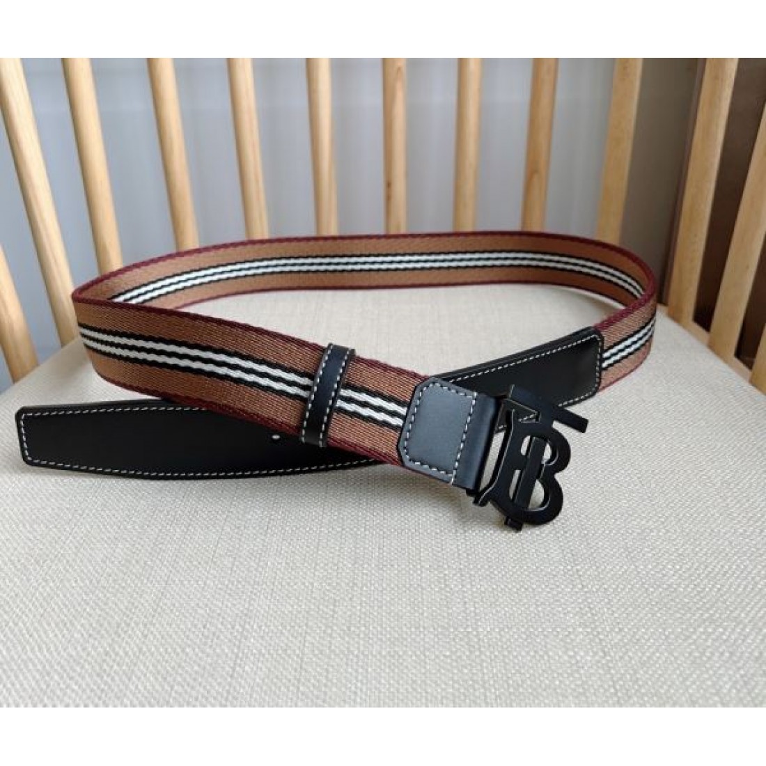  クラシックで上質な BURBERRY バーバリー コピー ベルト シンプル