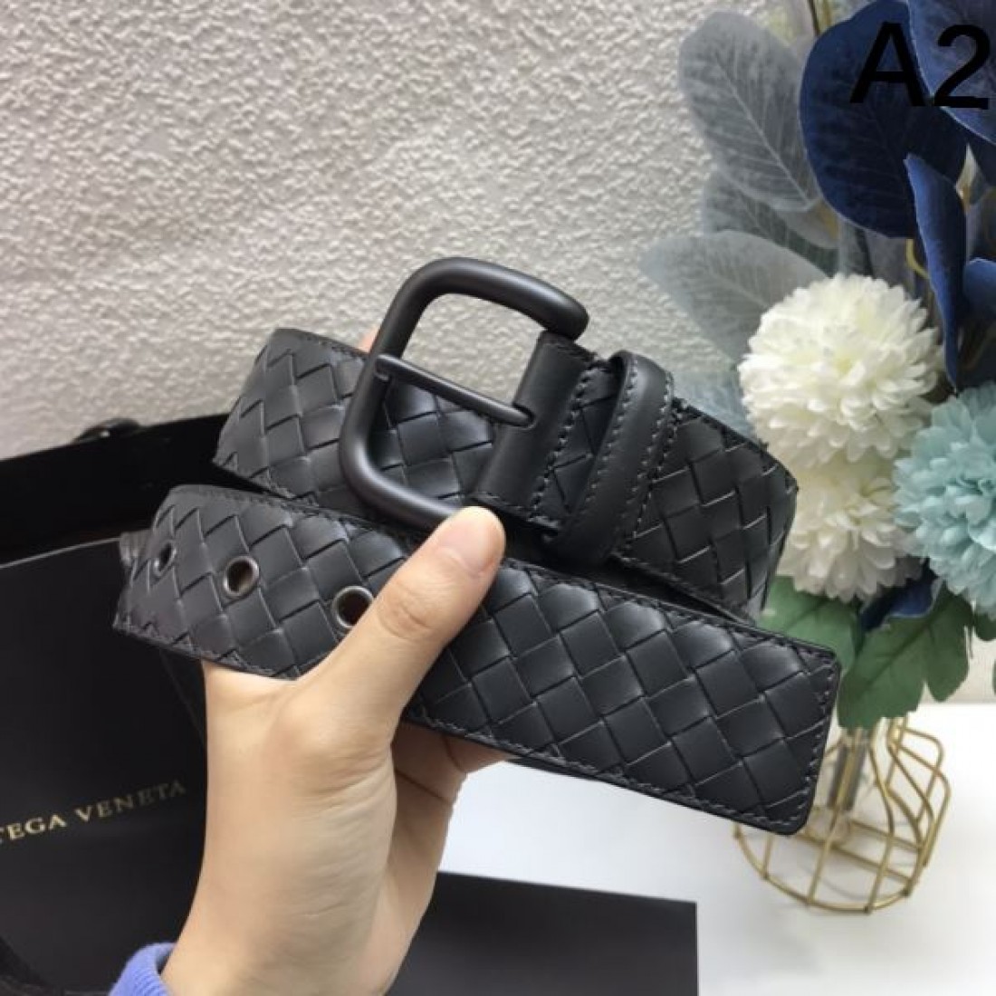 洗練された質感 BOTTEGA VENETA ボッテガヴェネタ コピー ベルト 上品な大人の装いに
