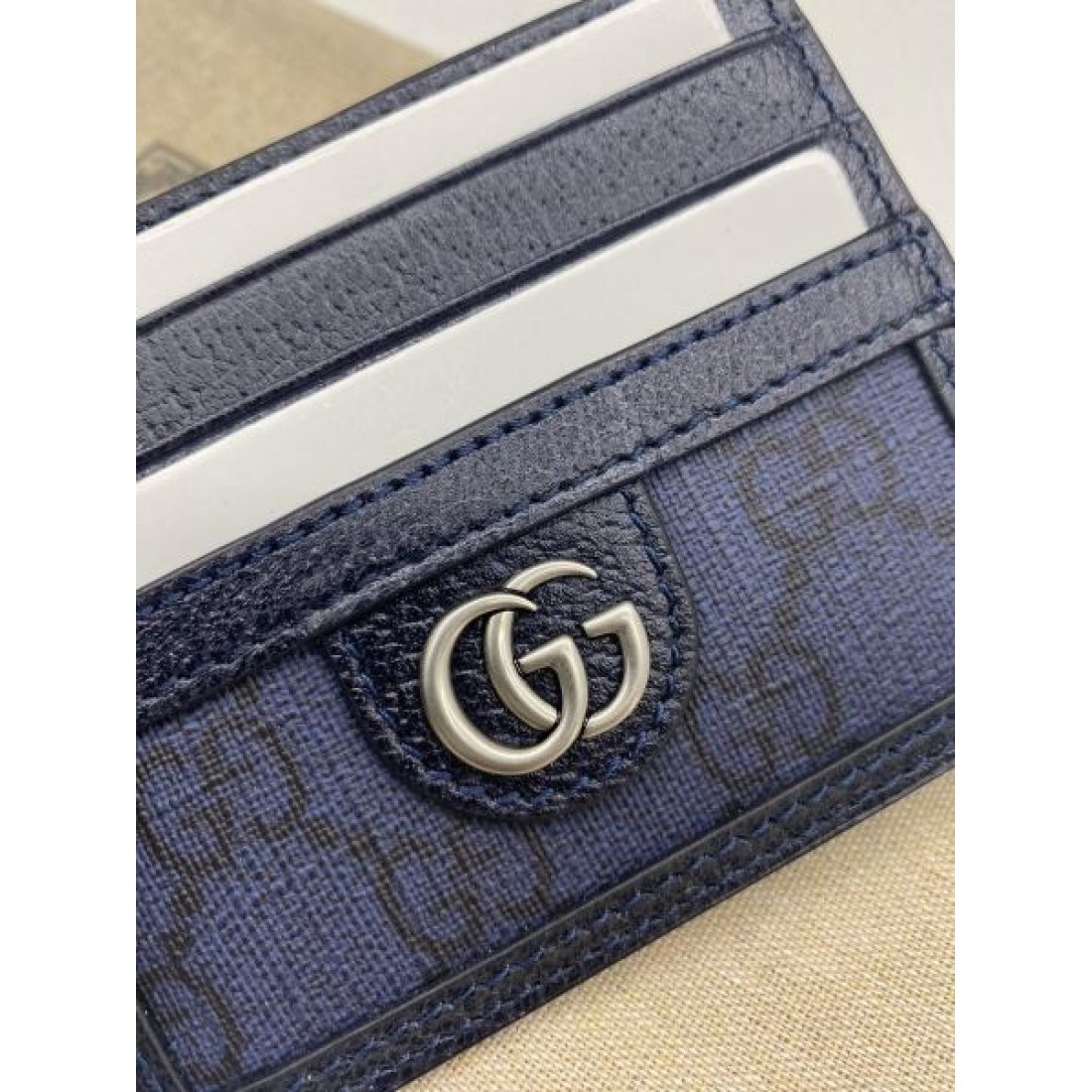  エレガントな雰囲気漂う グッチ コピー ベルト GUCCI 細部にこだわった仕上がり