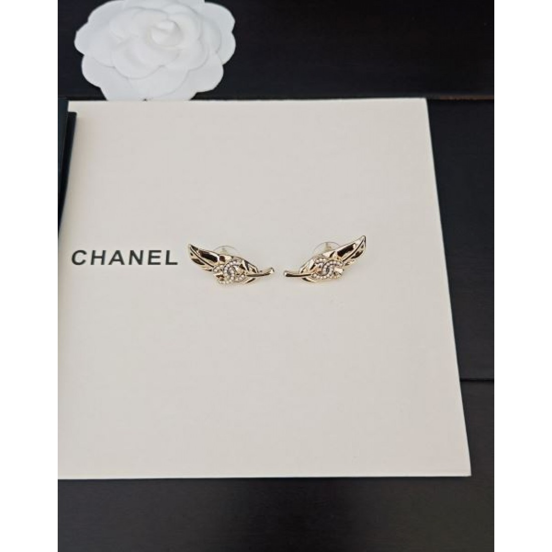シャネル CHANEL コピー イヤリング ラグジュアリーで印象的な存在感