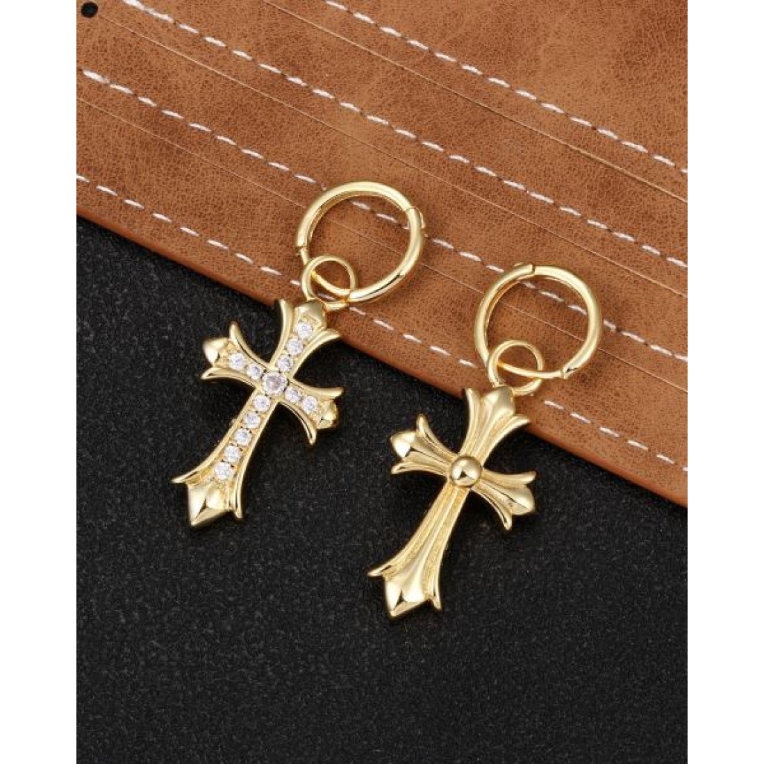 力強く大胆な CHROME HEARTS クロムハーツ コピー イヤリング クールで個性的