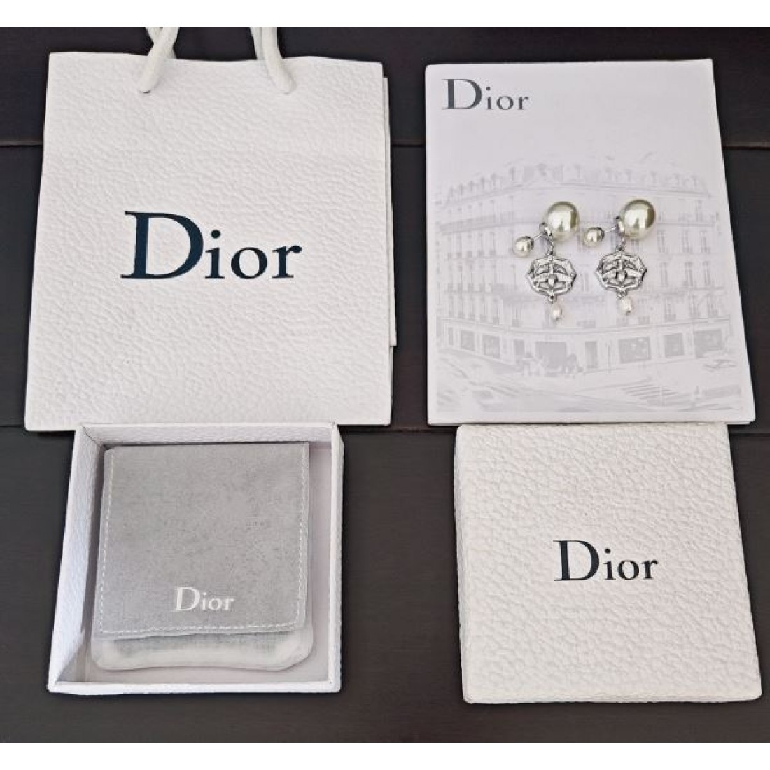  エレガントな雰囲気ただよう ディオール コピー イヤリング DIOR 高級感あふれる