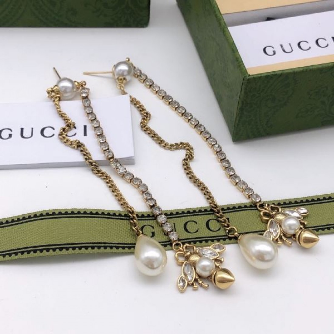 エレガントで魅力的な GUCCI グッチ コピー イヤリング 女性らしい輝き