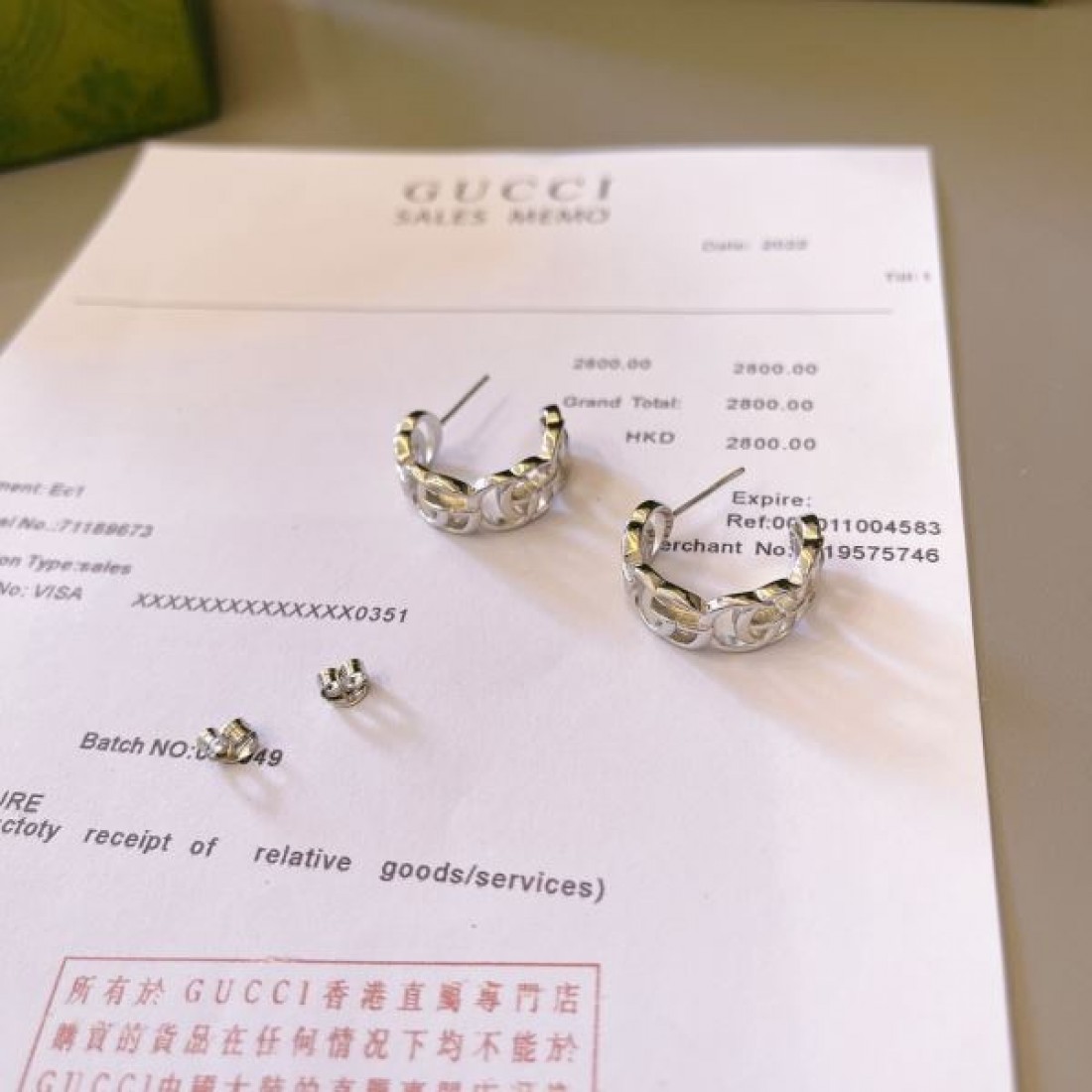 トレンド感あふれる GUCCI グッチ コピー イヤリング 個性的なデザイン