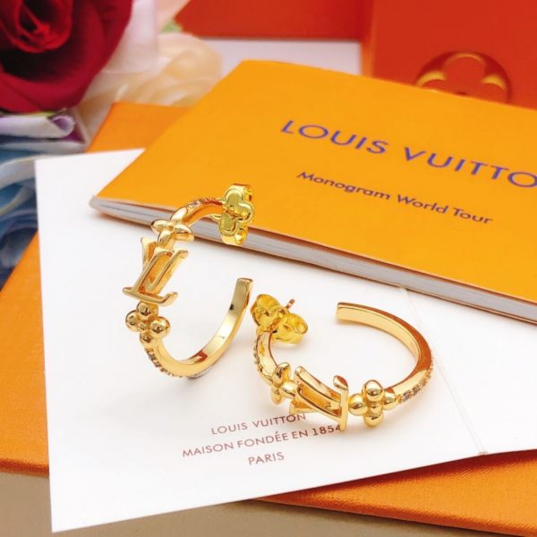 気品漂う LOUIS VUITTON ルイヴィトン コピー イヤリング 上質で華やか