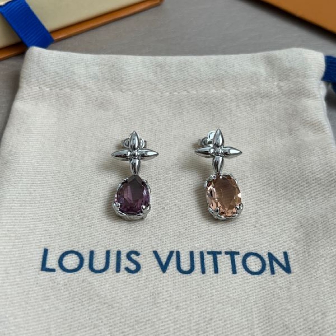 ルイヴィトン コピー イヤリング LOUIS VUITTON 上質で洗練されたデザイン
