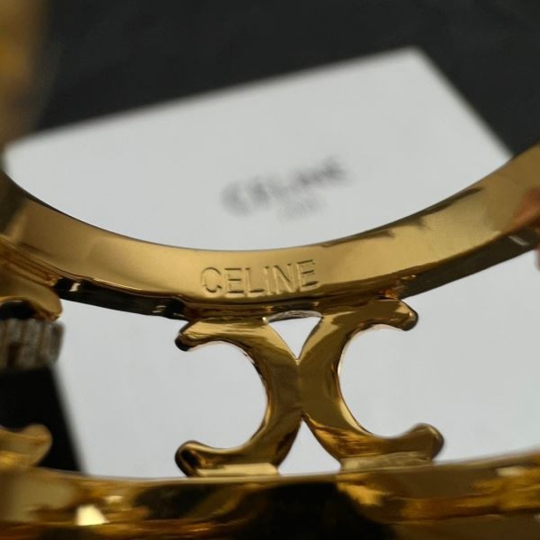 スタイリッシュな魅力 CELINE セリーヌ スーパーコピー リング 大人っぽく