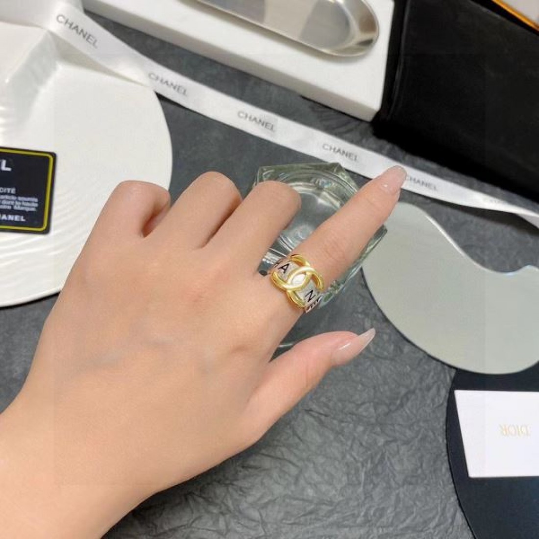 華やかさ CHANEL スーパーコピー リング シャネル で洗練された