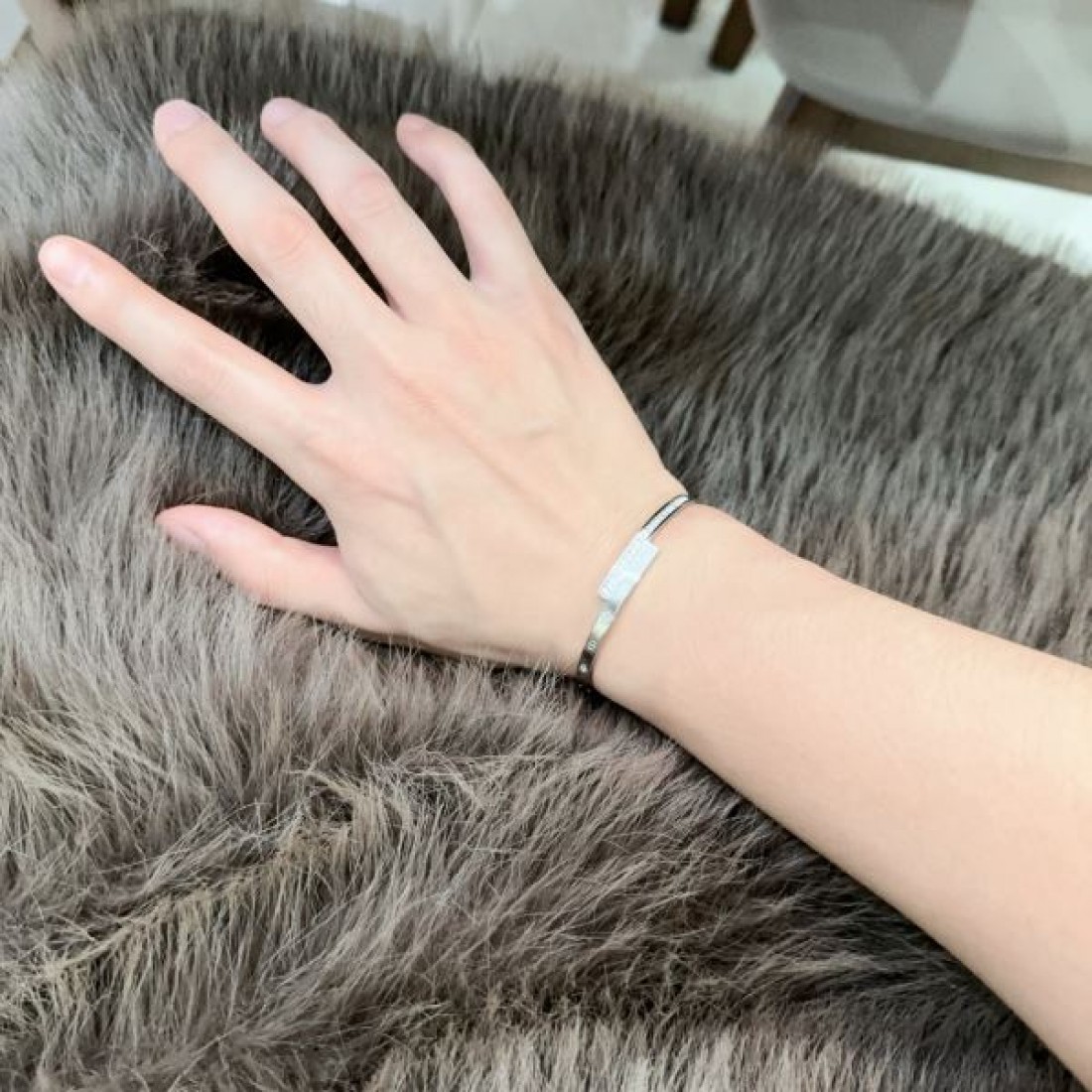 CARTIER カルティエ コピー ブレスレット 大人の上品さを引き立てる逸品