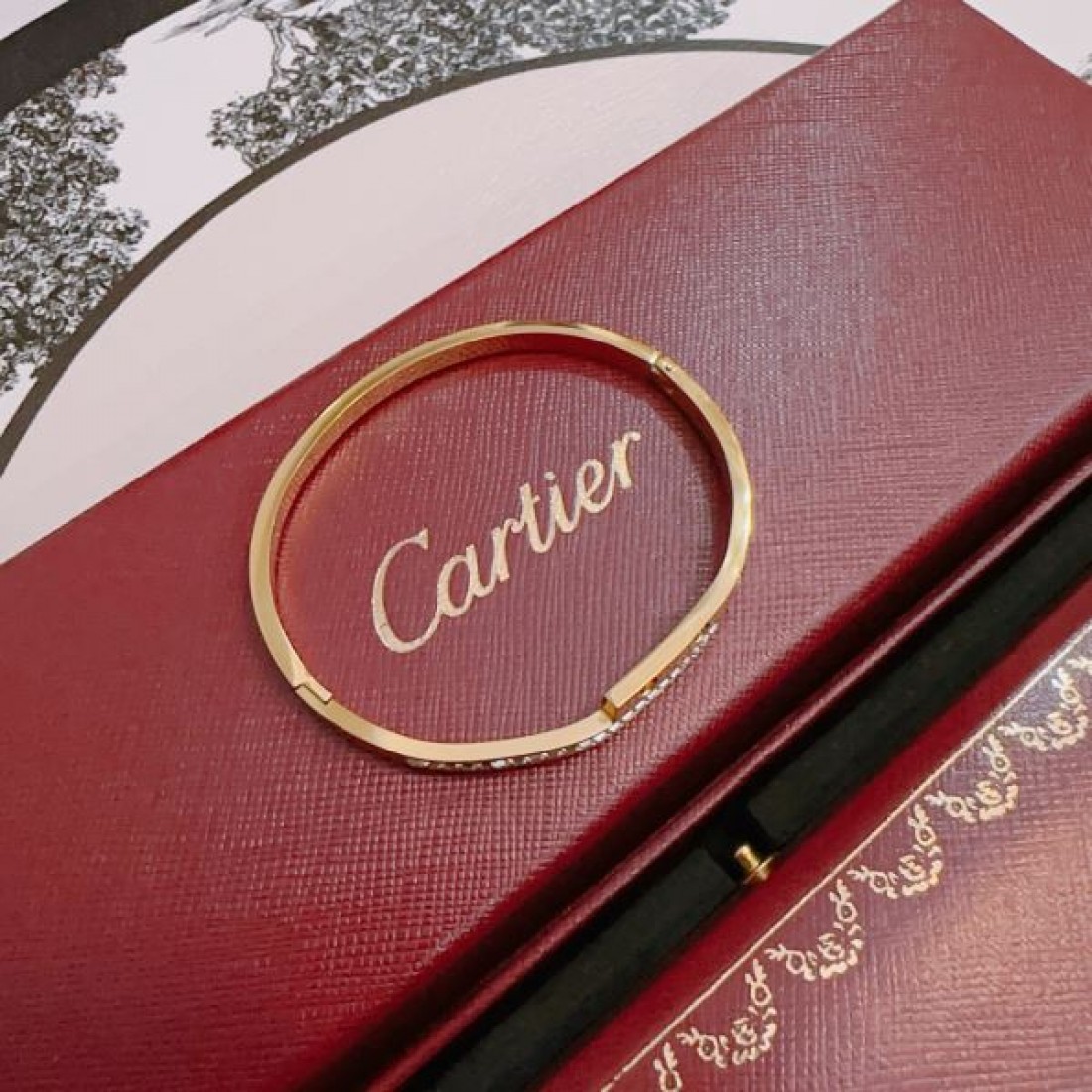 CARTIER カルティエ コピー ブレスレット 大人の上品さを引き立てる逸品