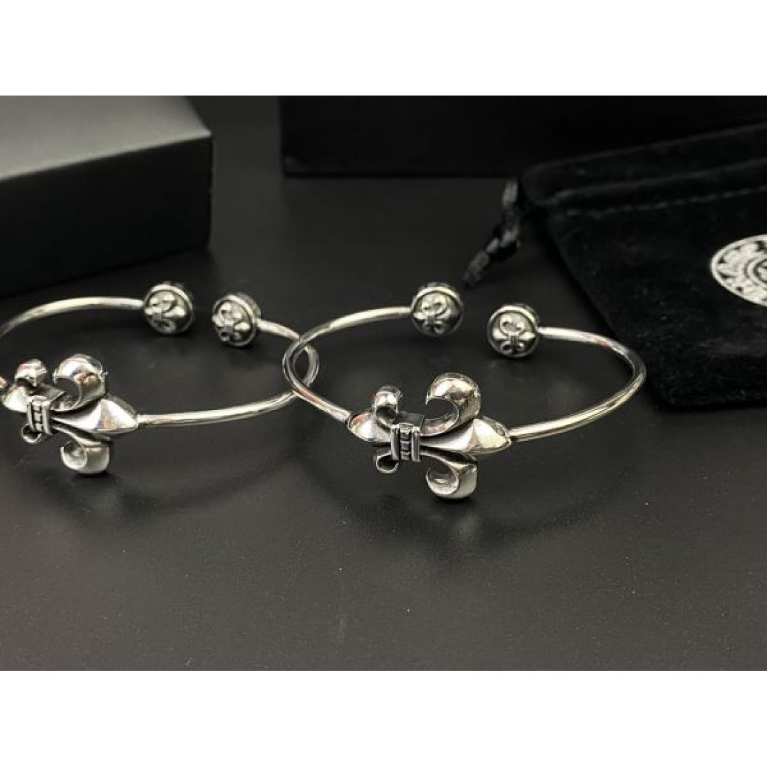 華やかで個性的な CHROME HEARTS クロムハーツ コピー ブレスレット 特別感あふれる
