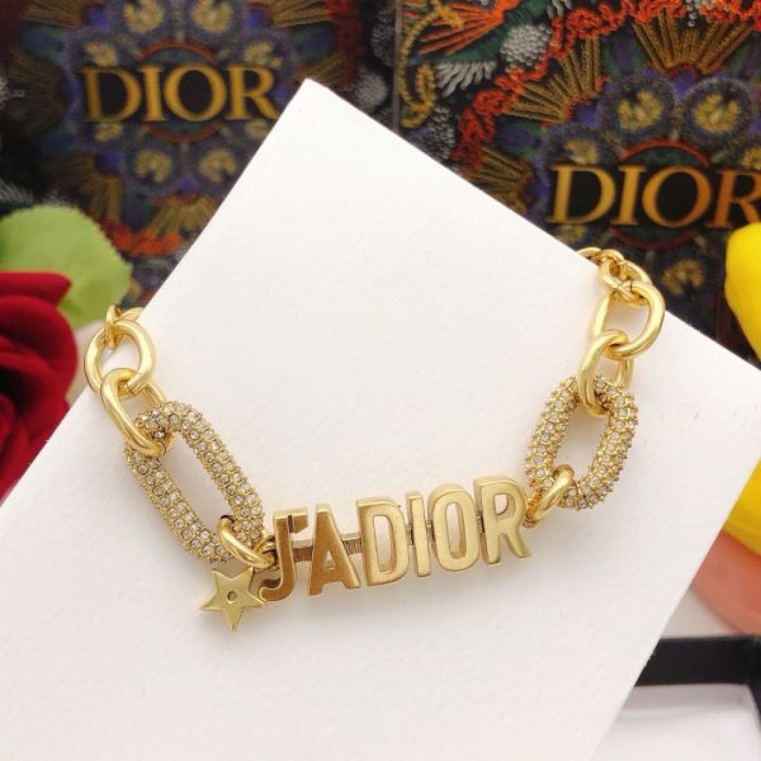 エレガントな輝き DIOR ディオール コピー ブレスレット 洗練された印象