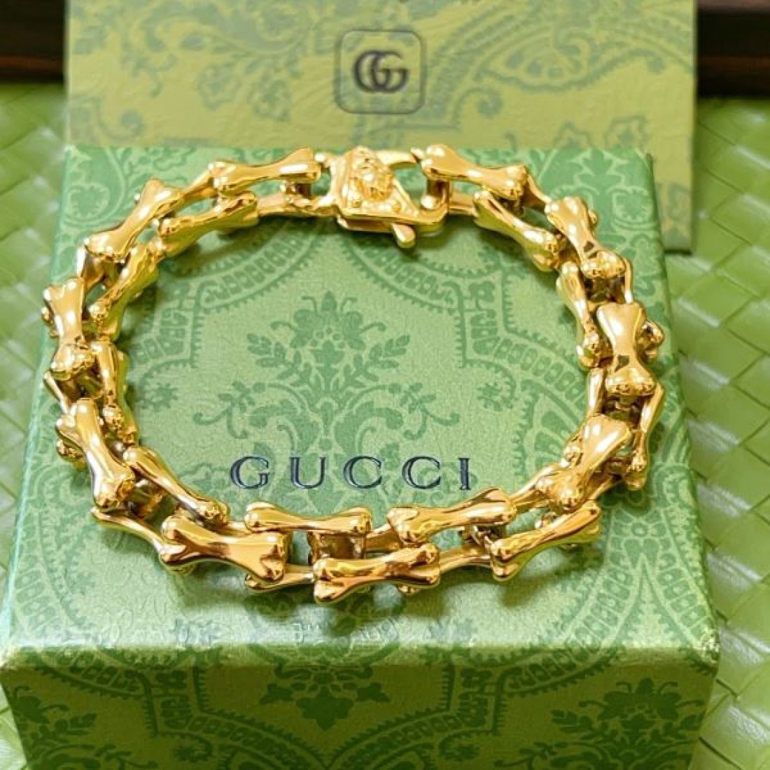 GUCCI グッチ コピー ブレスレット 特別感あふれる 上質でモダンな