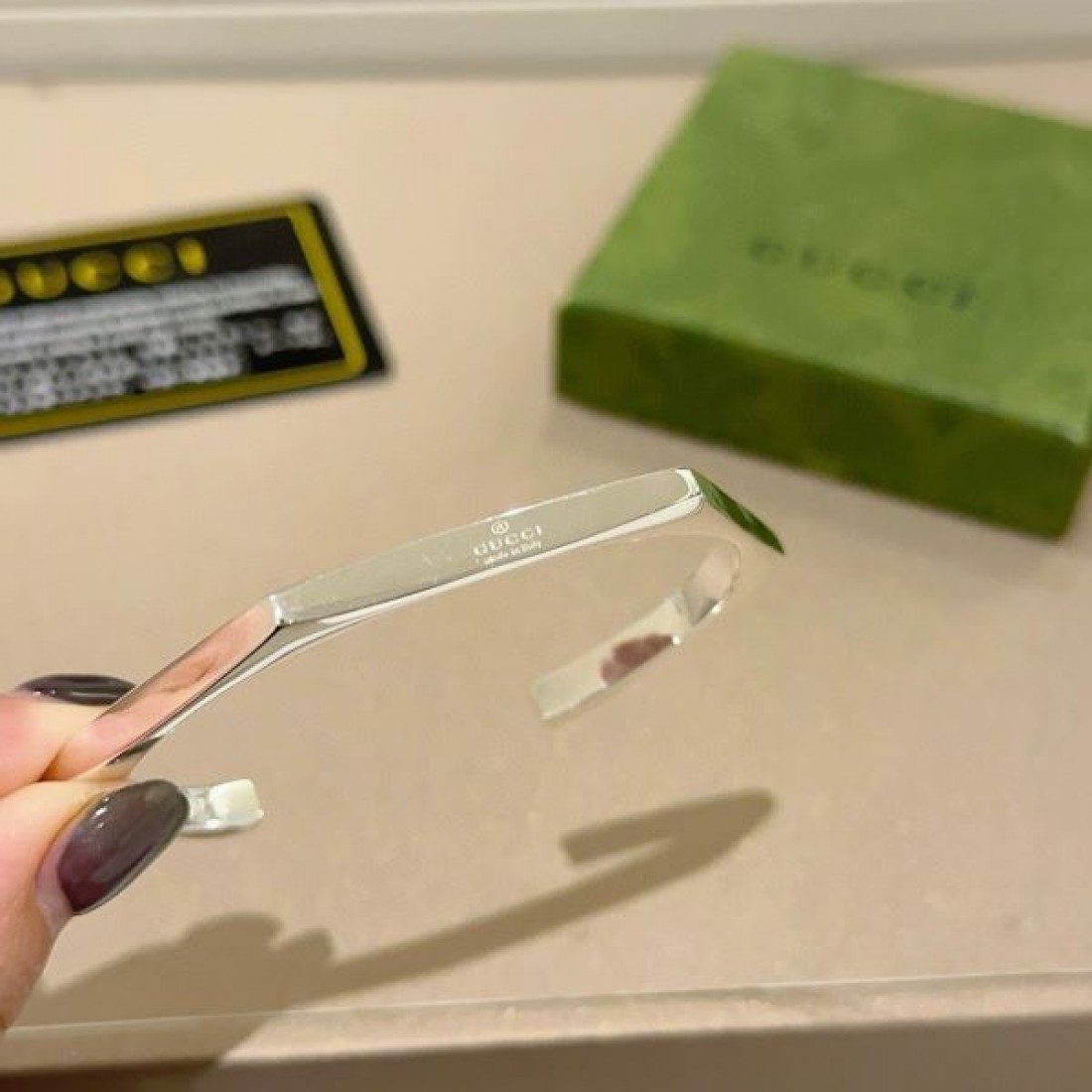 存在感抜群の GUCCI グッチ コピー ブレスレット 魅力的な輝き