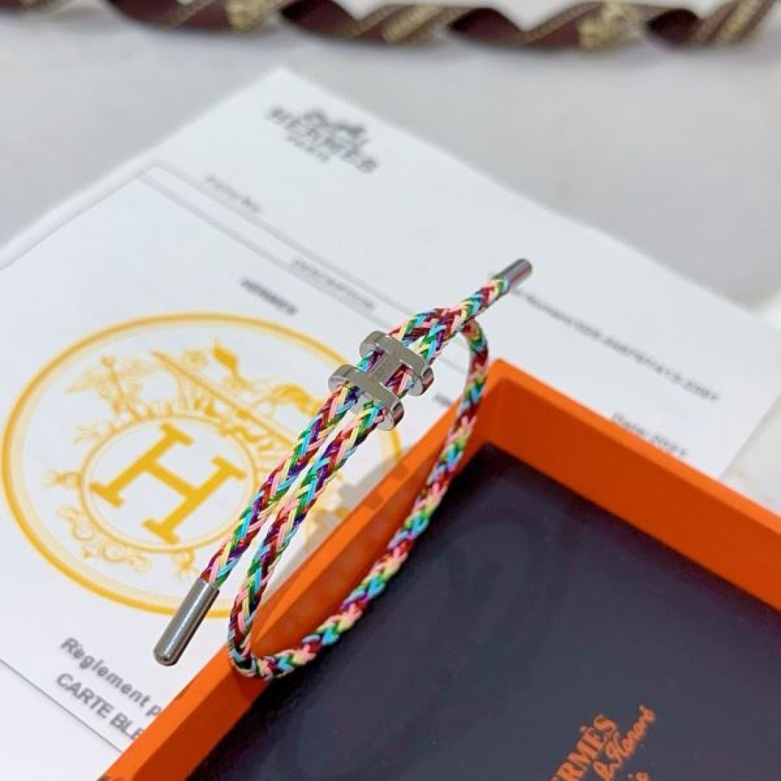 HERMES エルメス コピー ブレスレット 上品で洗練されたデザイン