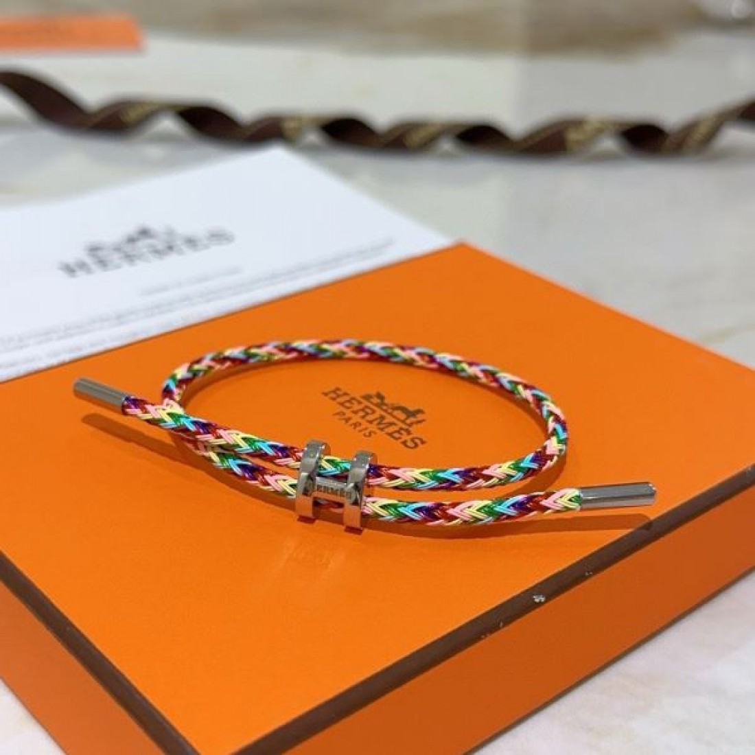 HERMES エルメス コピー ブレスレット 上品で洗練されたデザイン