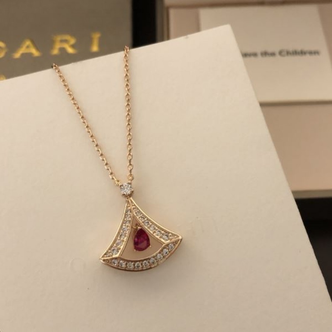 時代を超越した BVLGARI ブルガリ コピー ネックレス 個性派必見