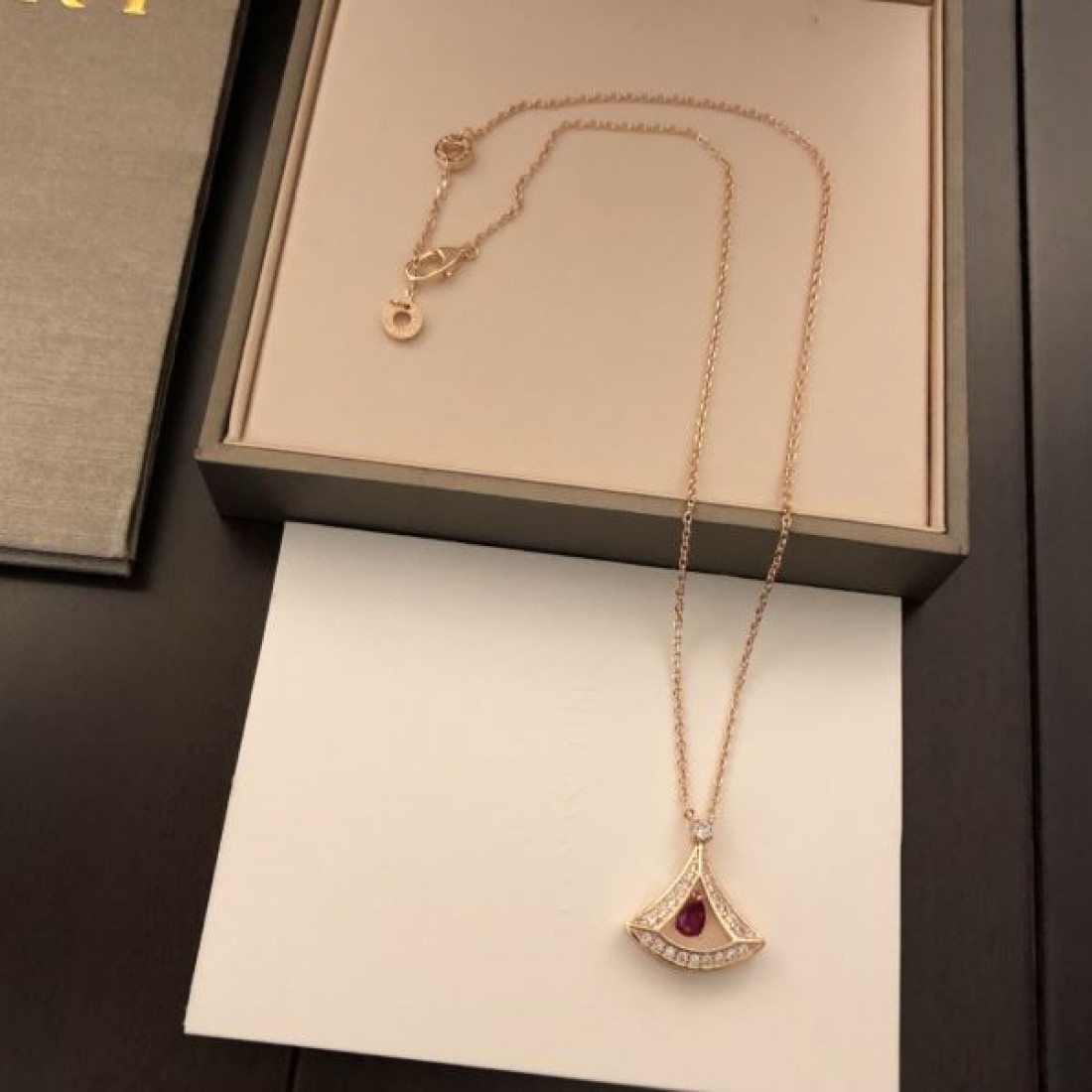 時代を超越した BVLGARI ブルガリ コピー ネックレス 個性派必見