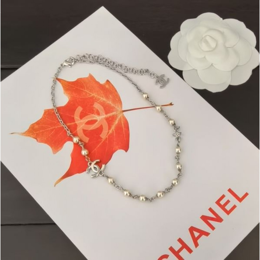 CHANEL シャネル コピー ネックレス 優れたデザインで魅了する華やかさ