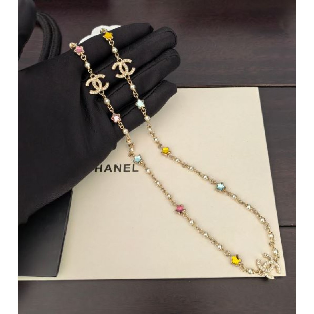 高級感あふれる CHANEL シャネル コピー ネックレス エレガントな
