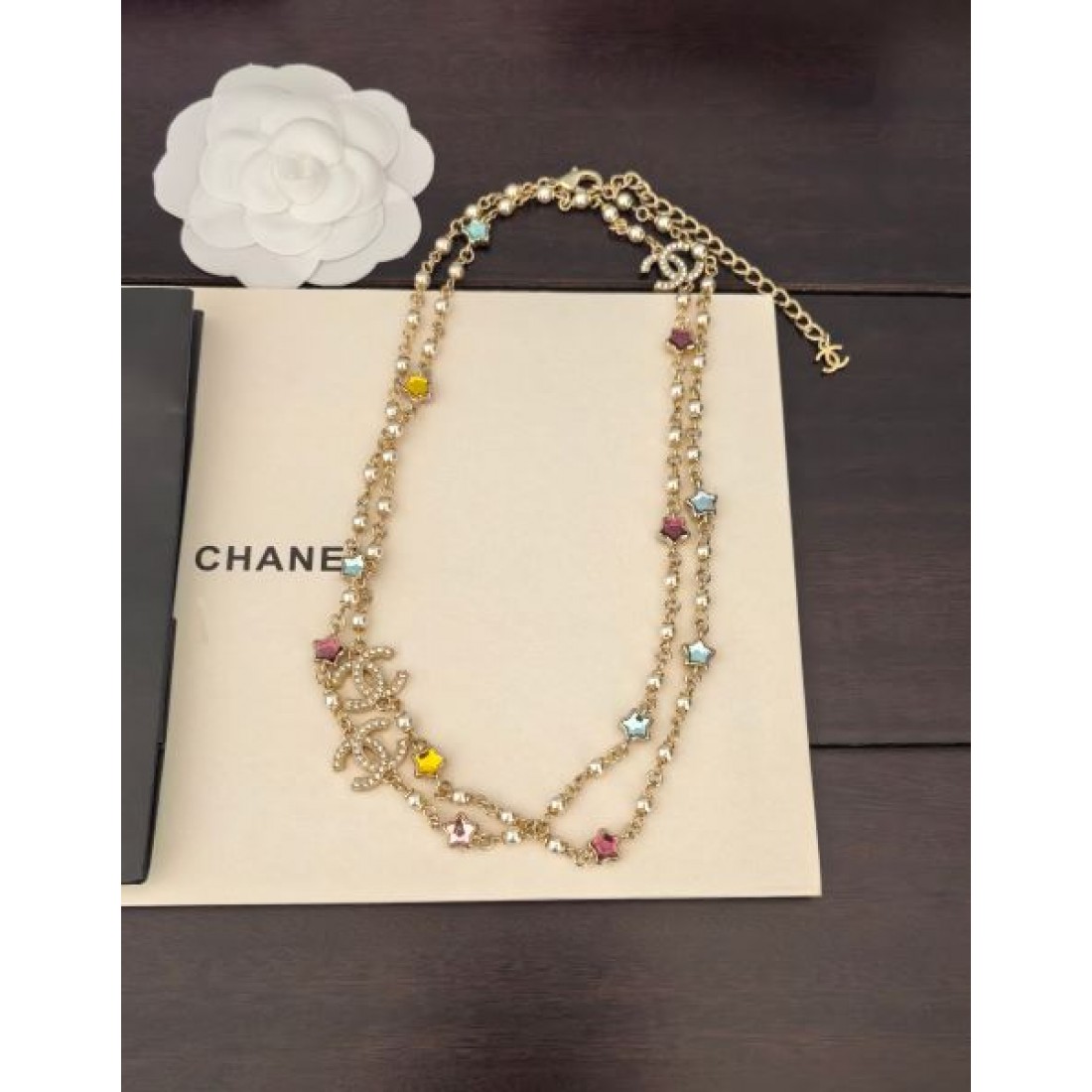 高級感あふれる CHANEL シャネル コピー ネックレス エレガントな