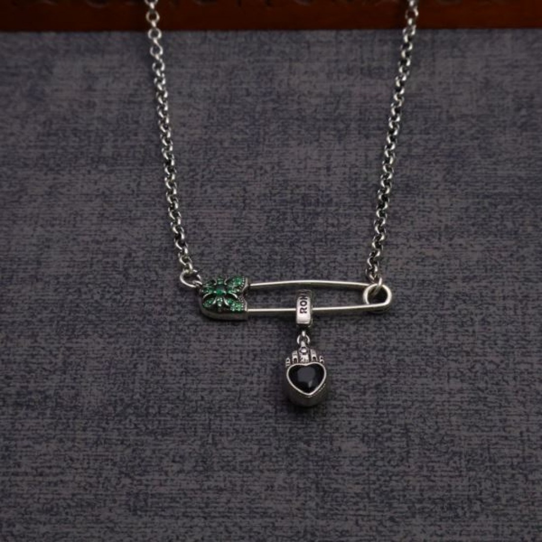 CHROME HEARTS クロムハーツ コピー ネックレス ワイルドで洗練された